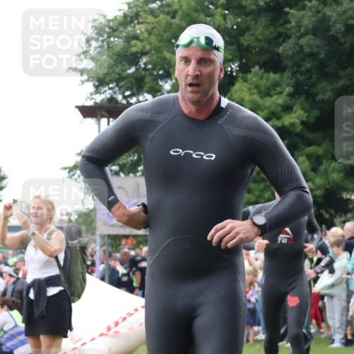 16.06.2024 - 26. Vierlanden-Triathlon Lena Gebhardt http://msf.ph/oto/6301524 16.06.2024 11:05:27 Schwimmen 361, 369, 383, 402, 415, 435, 439, 448, 463, 361, 369, 383, 402, 415, 435, 439, 448, 463 meine-sportfotos.de