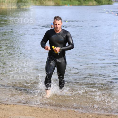 16.06.2024 - 26. Vierlanden-Triathlon Strokosch-Dieckow http://msf.ph/oto/6301562 16.06.2024 09:43:26 Schwimmen 10, 55, 134, 10, 55, 134 meine-sportfotos.de
