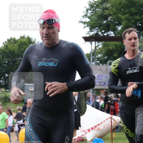 16.06.2024 - 26. Vierlanden-Triathlon Lena Gebhardt http://msf.ph/oto/6301570 16.06.2024 11:05:34 Schwimmen 361, 369, 402, 415, 439, 463, 361, 369, 402, 415, 439, 463 meine-sportfotos.de