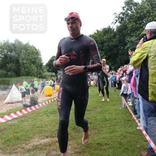 16.06.2024 - 26. Vierlanden-Triathlon Lena Gebhardt http://msf.ph/oto/6301602 16.06.2024 11:05:37 Schwimmen 361, 369, 402, 415, 439, 463, 361, 369, 402, 415, 439, 463 meine-sportfotos.de