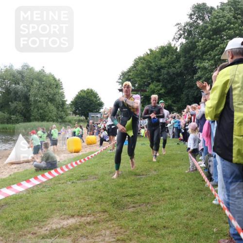 16.06.2024 - 26. Vierlanden-Triathlon Lena Gebhardt http://msf.ph/oto/6301614 16.06.2024 11:05:37 Schwimmen 361, 369, 402, 415, 439, 463, 361, 369, 402, 415, 439, 463 meine-sportfotos.de