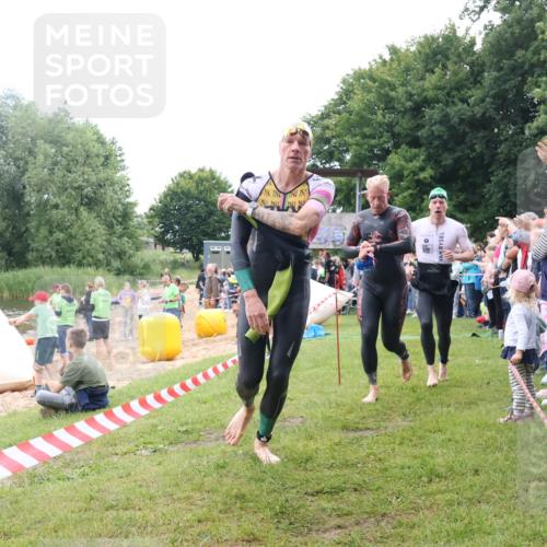 16.06.2024 - 26. Vierlanden-Triathlon Lena Gebhardt http://msf.ph/oto/6301617 16.06.2024 11:05:38 Schwimmen 369, 402, 415, 439, 463, 369, 402, 415, 439, 463 meine-sportfotos.de