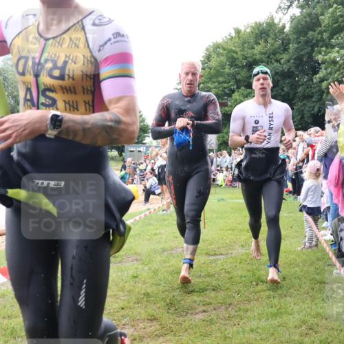 16.06.2024 - 26. Vierlanden-Triathlon Lena Gebhardt http://msf.ph/oto/6301629 16.06.2024 11:05:39 Schwimmen 369, 402, 463, 369, 402, 463 meine-sportfotos.de