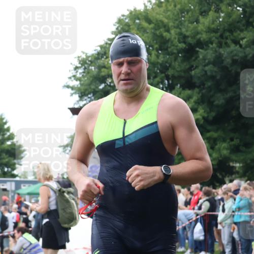 16.06.2024 - 26. Vierlanden-Triathlon Lena Gebhardt http://msf.ph/oto/6301673 16.06.2024 11:05:58 Schwimmen 373, 390, 445, 455, 373, 390, 445, 455 meine-sportfotos.de
