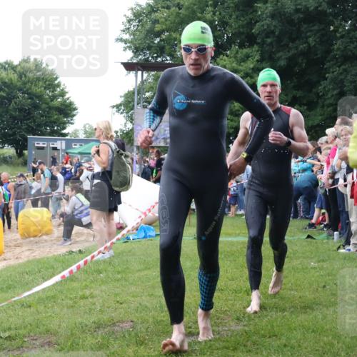 16.06.2024 - 26. Vierlanden-Triathlon Lena Gebhardt http://msf.ph/oto/6301701 16.06.2024 11:06:06 Schwimmen 373, 390, 392, 455, 373, 390, 392, 455 meine-sportfotos.de