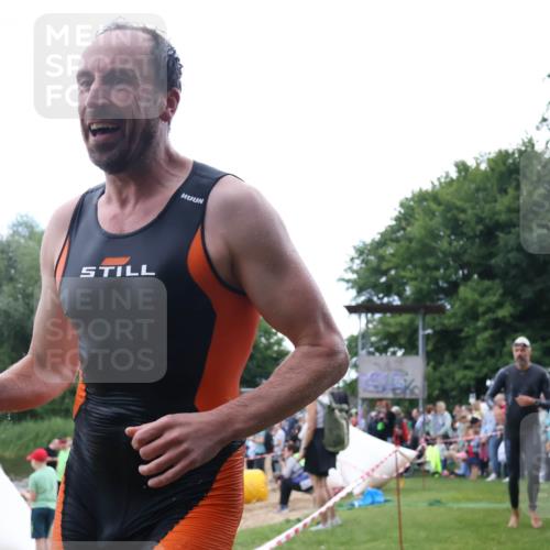 16.06.2024 - 26. Vierlanden-Triathlon Lena Gebhardt http://msf.ph/oto/6301757 16.06.2024 11:06:14 Schwimmen 392, 455, 392, 455 meine-sportfotos.de
