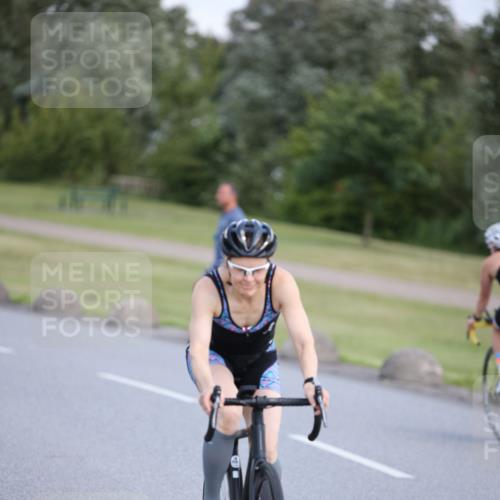 16.06.2024 - 26. Vierlanden-Triathlon Jannik Wohlers http://msf.ph/oto/6301761 16.06.2024 11:38:56 Radfahren 24, 53, 61, 181, 184, 271, 295 meine-sportfotos.de