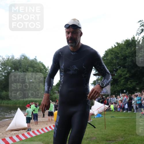 16.06.2024 - 26. Vierlanden-Triathlon Lena Gebhardt http://msf.ph/oto/6301777 16.06.2024 11:06:17 Schwimmen 392, 455, 469, 392, 455, 469 meine-sportfotos.de