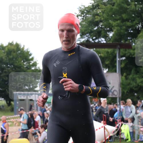16.06.2024 - 26. Vierlanden-Triathlon Lena Gebhardt http://msf.ph/oto/6301808 16.06.2024 11:06:33 Schwimmen 413, 426, 469, 413, 426, 469 meine-sportfotos.de