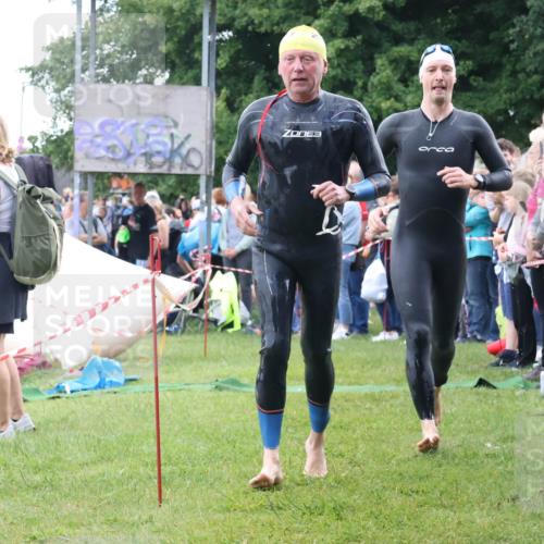 16.06.2024 - 26. Vierlanden-Triathlon Lena Gebhardt http://msf.ph/oto/6301824 16.06.2024 11:06:37 Schwimmen 413, 419, 426, 413, 419, 426 meine-sportfotos.de