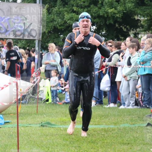 16.06.2024 - 26. Vierlanden-Triathlon Lena Gebhardt http://msf.ph/oto/6301850 16.06.2024 11:06:52 Schwimmen 381, 419, 432, 452, 381, 419, 432, 452 meine-sportfotos.de