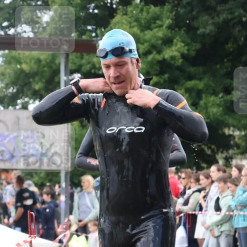 16.06.2024 - 26. Vierlanden-Triathlon Lena Gebhardt http://msf.ph/oto/6301868 16.06.2024 11:06:55 Schwimmen 381, 404, 419, 432, 452, 381, 404, 419, 432, 452 meine-sportfotos.de