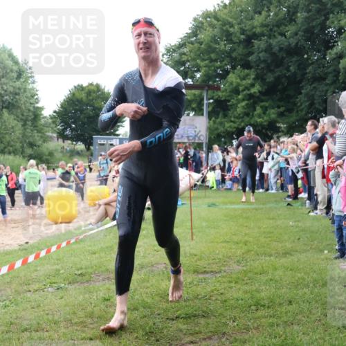 16.06.2024 - 26. Vierlanden-Triathlon Lena Gebhardt http://msf.ph/oto/6301905 16.06.2024 11:07:00 Schwimmen 367, 381, 404, 432, 452, 367, 381, 404, 432, 452 meine-sportfotos.de