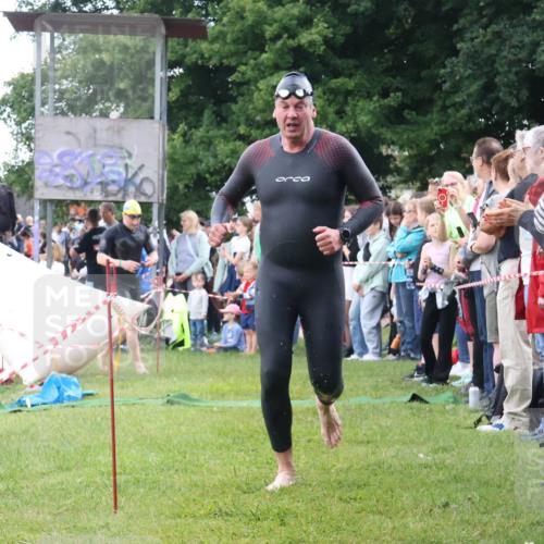 16.06.2024 - 26. Vierlanden-Triathlon Lena Gebhardt http://msf.ph/oto/6301918 16.06.2024 11:07:02 Schwimmen 367, 381, 404, 432, 367, 381, 404, 432 meine-sportfotos.de