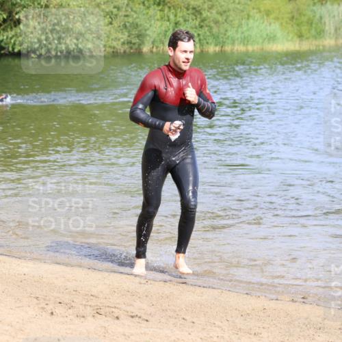 16.06.2024 - 26. Vierlanden-Triathlon Strokosch-Dieckow http://msf.ph/oto/6301933 16.06.2024 09:43:52 Schwimmen 12, 12 meine-sportfotos.de