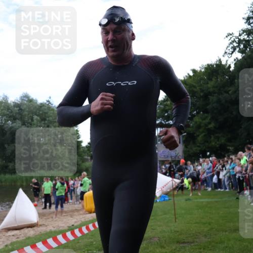 16.06.2024 - 26. Vierlanden-Triathlon Lena Gebhardt http://msf.ph/oto/6301942 16.06.2024 11:07:05 Schwimmen 367, 404, 420, 432, 367, 404, 420, 432 meine-sportfotos.de