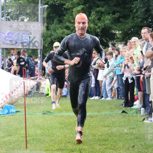 16.06.2024 - 26. Vierlanden-Triathlon Lena Gebhardt http://msf.ph/oto/6301956 16.06.2024 11:07:09 Schwimmen 367, 404, 420, 367, 404, 420 meine-sportfotos.de