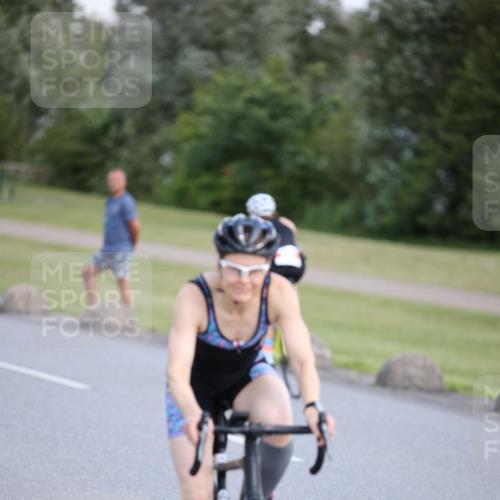 16.06.2024 - 26. Vierlanden-Triathlon Jannik Wohlers http://msf.ph/oto/6301981 16.06.2024 11:38:56 Radfahren 24, 53, 61, 181, 184, 271, 295 meine-sportfotos.de