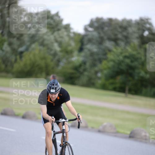 16.06.2024 - 26. Vierlanden-Triathlon Jannik Wohlers http://msf.ph/oto/6302011 16.06.2024 11:39:00 Radfahren 181, 184, 266, 267, 308 meine-sportfotos.de