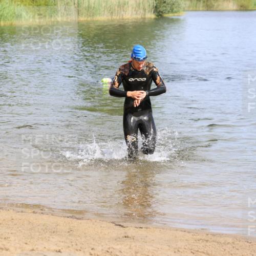 16.06.2024 - 26. Vierlanden-Triathlon Strokosch-Dieckow http://msf.ph/oto/6302017 16.06.2024 09:43:58 Schwimmen 12, 29, 12, 29 meine-sportfotos.de