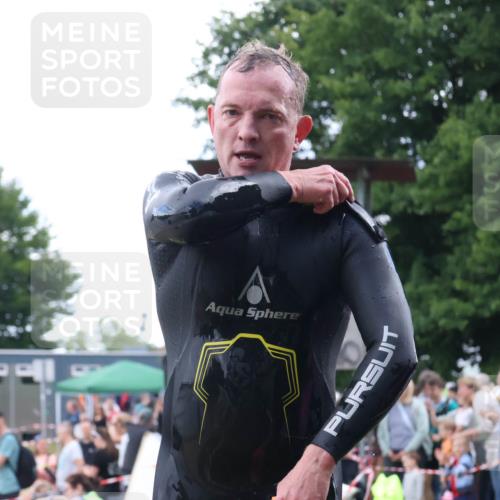 16.06.2024 - 26. Vierlanden-Triathlon Lena Gebhardt http://msf.ph/oto/6302028 16.06.2024 11:07:20 Schwimmen 363, 420, 440, 363, 420, 440 meine-sportfotos.de