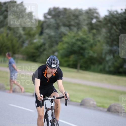 16.06.2024 - 26. Vierlanden-Triathlon Jannik Wohlers http://msf.ph/oto/6302046 16.06.2024 11:39:00 Radfahren 181, 184, 266, 267, 308 meine-sportfotos.de