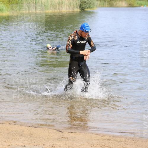 16.06.2024 - 26. Vierlanden-Triathlon Strokosch-Dieckow http://msf.ph/oto/6302048 16.06.2024 09:43:58 Schwimmen 12, 29, 12, 29 meine-sportfotos.de