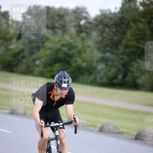16.06.2024 - 26. Vierlanden-Triathlon Jannik Wohlers http://msf.ph/oto/6302067 16.06.2024 11:39:00 Radfahren 181, 184, 266, 267, 308 meine-sportfotos.de