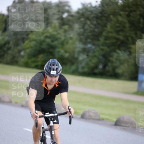 16.06.2024 - 26. Vierlanden-Triathlon Jannik Wohlers http://msf.ph/oto/6302075 16.06.2024 11:39:00 Radfahren 181, 184, 266, 267, 308 meine-sportfotos.de