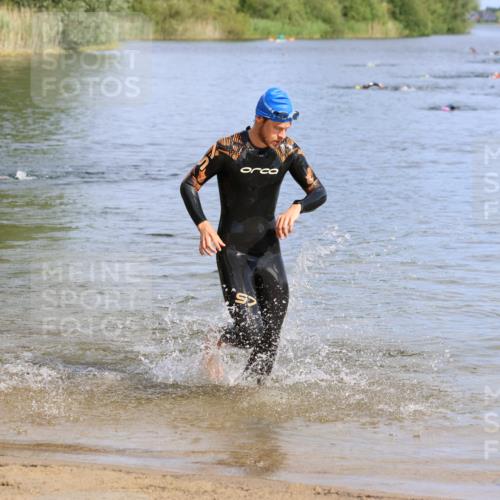 16.06.2024 - 26. Vierlanden-Triathlon Strokosch-Dieckow http://msf.ph/oto/6302078 16.06.2024 09:43:59 Schwimmen 12, 29, 12, 29 meine-sportfotos.de
