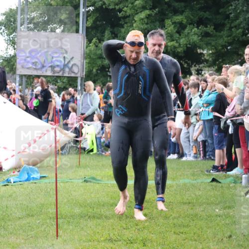 16.06.2024 - 26. Vierlanden-Triathlon Lena Gebhardt http://msf.ph/oto/6302083 16.06.2024 11:07:35 Schwimmen 363, 382, 405, 440, 468, 363, 382, 405, 440, 468 meine-sportfotos.de