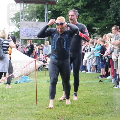 16.06.2024 - 26. Vierlanden-Triathlon Lena Gebhardt http://msf.ph/oto/6302089 16.06.2024 11:07:36 Schwimmen 363, 382, 405, 440, 468, 363, 382, 405, 440, 468 meine-sportfotos.de