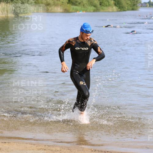 16.06.2024 - 26. Vierlanden-Triathlon Strokosch-Dieckow http://msf.ph/oto/6302091 16.06.2024 09:43:59 Schwimmen 12, 29, 12, 29 meine-sportfotos.de