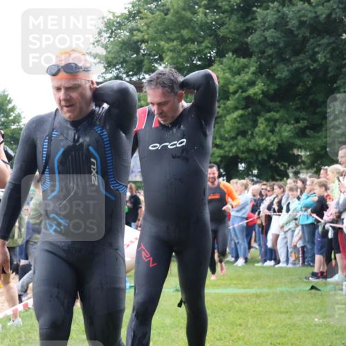 16.06.2024 - 26. Vierlanden-Triathlon Lena Gebhardt http://msf.ph/oto/6302102 16.06.2024 11:07:38 Schwimmen 363, 382, 405, 440, 468, 363, 382, 405, 440, 468 meine-sportfotos.de