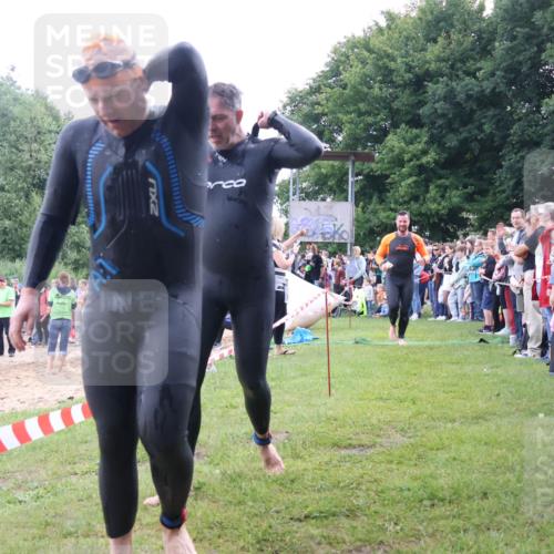 16.06.2024 - 26. Vierlanden-Triathlon Lena Gebhardt http://msf.ph/oto/6302106 16.06.2024 11:07:39 Schwimmen 363, 374, 382, 405, 466, 468, 363, 374, 382, 405, 466, 468 meine-sportfotos.de