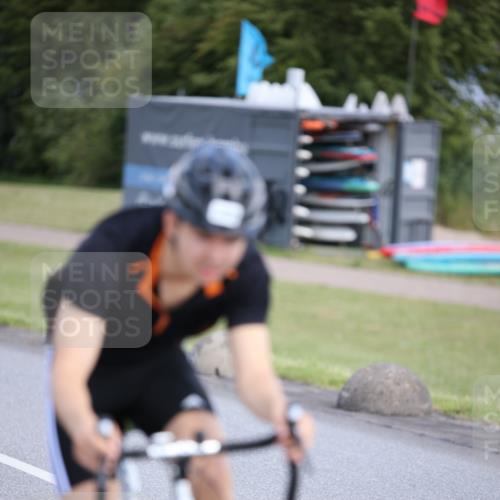16.06.2024 - 26. Vierlanden-Triathlon Jannik Wohlers http://msf.ph/oto/6302181 16.06.2024 11:39:01 Radfahren 181, 184, 266, 267, 308 meine-sportfotos.de