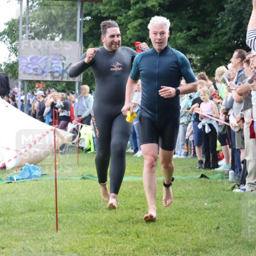 16.06.2024 - 26. Vierlanden-Triathlon Lena Gebhardt http://msf.ph/oto/6302182 16.06.2024 11:07:54 Schwimmen 374, 382, 466, 374, 382, 466 meine-sportfotos.de