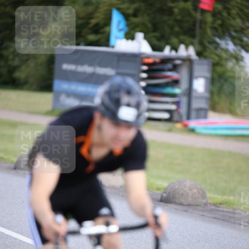 16.06.2024 - 26. Vierlanden-Triathlon Jannik Wohlers http://msf.ph/oto/6302187 16.06.2024 11:39:01 Radfahren 181, 184, 266, 267, 308 meine-sportfotos.de