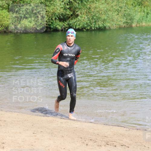 16.06.2024 - 26. Vierlanden-Triathlon Strokosch-Dieckow http://msf.ph/oto/6302226 16.06.2024 09:44:11 Schwimmen 13, 21, 29, 13, 21, 29 meine-sportfotos.de