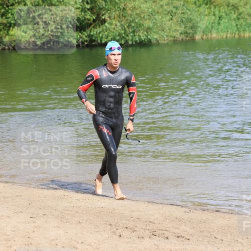 16.06.2024 - 26. Vierlanden-Triathlon Strokosch-Dieckow http://msf.ph/oto/6302266 16.06.2024 09:44:11 Schwimmen 13, 21, 29, 13, 21, 29 meine-sportfotos.de