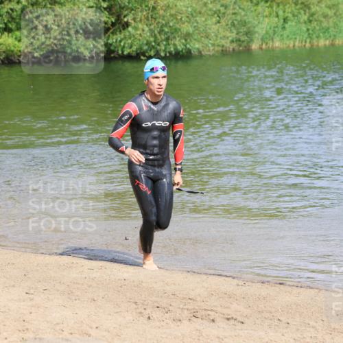 16.06.2024 - 26. Vierlanden-Triathlon Strokosch-Dieckow http://msf.ph/oto/6302285 16.06.2024 09:44:11 Schwimmen 13, 21, 29, 13, 21, 29 meine-sportfotos.de