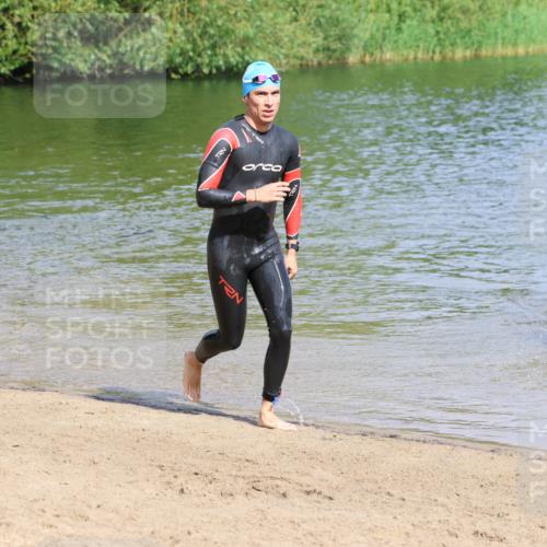 16.06.2024 - 26. Vierlanden-Triathlon Strokosch-Dieckow http://msf.ph/oto/6302325 16.06.2024 09:44:12 Schwimmen 13, 21, 29, 13, 21, 29 meine-sportfotos.de