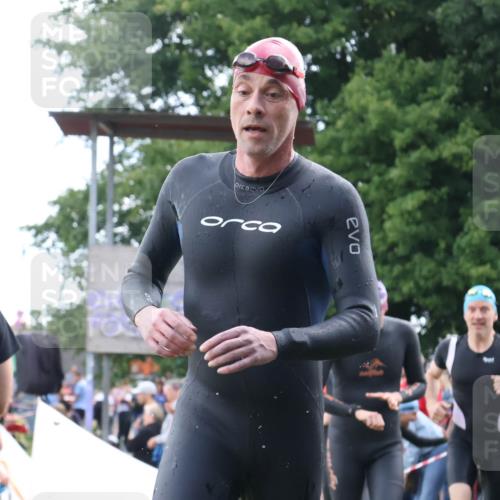 16.06.2024 - 26. Vierlanden-Triathlon Lena Gebhardt http://msf.ph/oto/6302336 16.06.2024 11:08:38 Schwimmen 359, 365, 377, 433, 454, 456, 457, 1276, 359, 365, 377, 433, 454, 456, 457, 1276 meine-sportfotos.de
