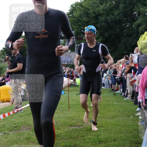 16.06.2024 - 26. Vierlanden-Triathlon Lena Gebhardt http://msf.ph/oto/6302364 16.06.2024 11:08:41 Schwimmen 359, 365, 377, 433, 454, 456, 457, 462, 470, 1276, 359, 365, 377, 433, 454, 456, 457, 462, 470, 1276 meine-sportfotos.de
