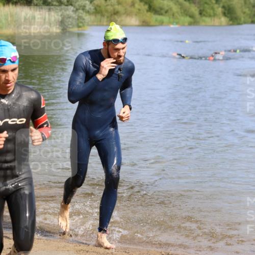 16.06.2024 - 26. Vierlanden-Triathlon Strokosch-Dieckow http://msf.ph/oto/6302416 16.06.2024 09:44:13 Schwimmen 13, 21, 29, 13, 21, 29 meine-sportfotos.de