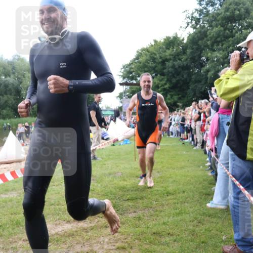 16.06.2024 - 26. Vierlanden-Triathlon Lena Gebhardt http://msf.ph/oto/6302417 16.06.2024 11:08:46 Schwimmen 359, 366, 433, 443, 454, 456, 457, 462, 470, 359, 366, 433, 443, 454, 456, 457, 462, 470 meine-sportfotos.de