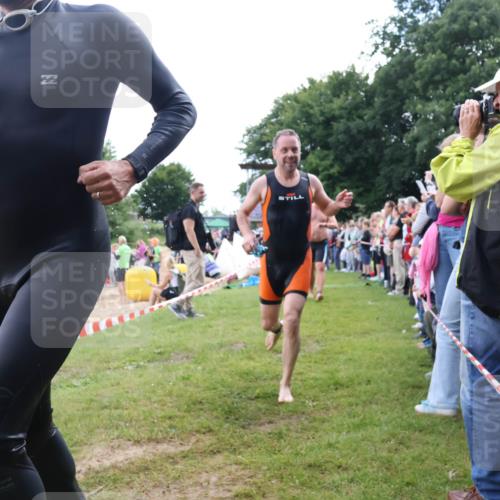 16.06.2024 - 26. Vierlanden-Triathlon Lena Gebhardt http://msf.ph/oto/6302420 16.06.2024 11:08:46 Schwimmen 359, 366, 433, 443, 454, 456, 457, 462, 470, 359, 366, 433, 443, 454, 456, 457, 462, 470 meine-sportfotos.de