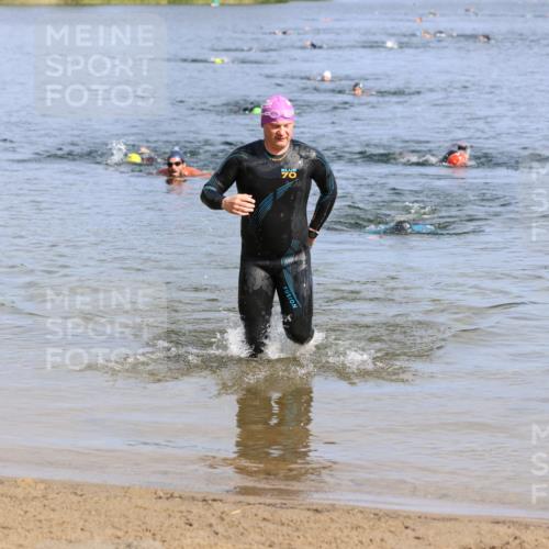 16.06.2024 - 26. Vierlanden-Triathlon Strokosch-Dieckow http://msf.ph/oto/6302452 16.06.2024 09:44:45 Schwimmen  meine-sportfotos.de