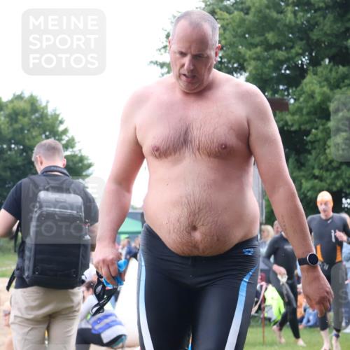 16.06.2024 - 26. Vierlanden-Triathlon Lena Gebhardt http://msf.ph/oto/6302458 16.06.2024 11:08:50 Schwimmen 359, 366, 443, 454, 462, 470, 359, 366, 443, 454, 462, 470 meine-sportfotos.de