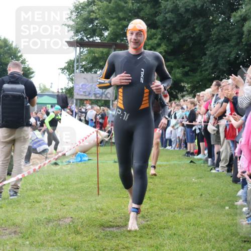 16.06.2024 - 26. Vierlanden-Triathlon Lena Gebhardt http://msf.ph/oto/6302479 16.06.2024 11:08:54 Schwimmen 359, 366, 442, 443, 453, 462, 470, 359, 366, 442, 443, 453, 462, 470 meine-sportfotos.de